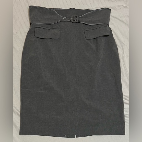 Worthington Pencil Skirt. Gray. Size 10. C1 - Picture 3 of 9
